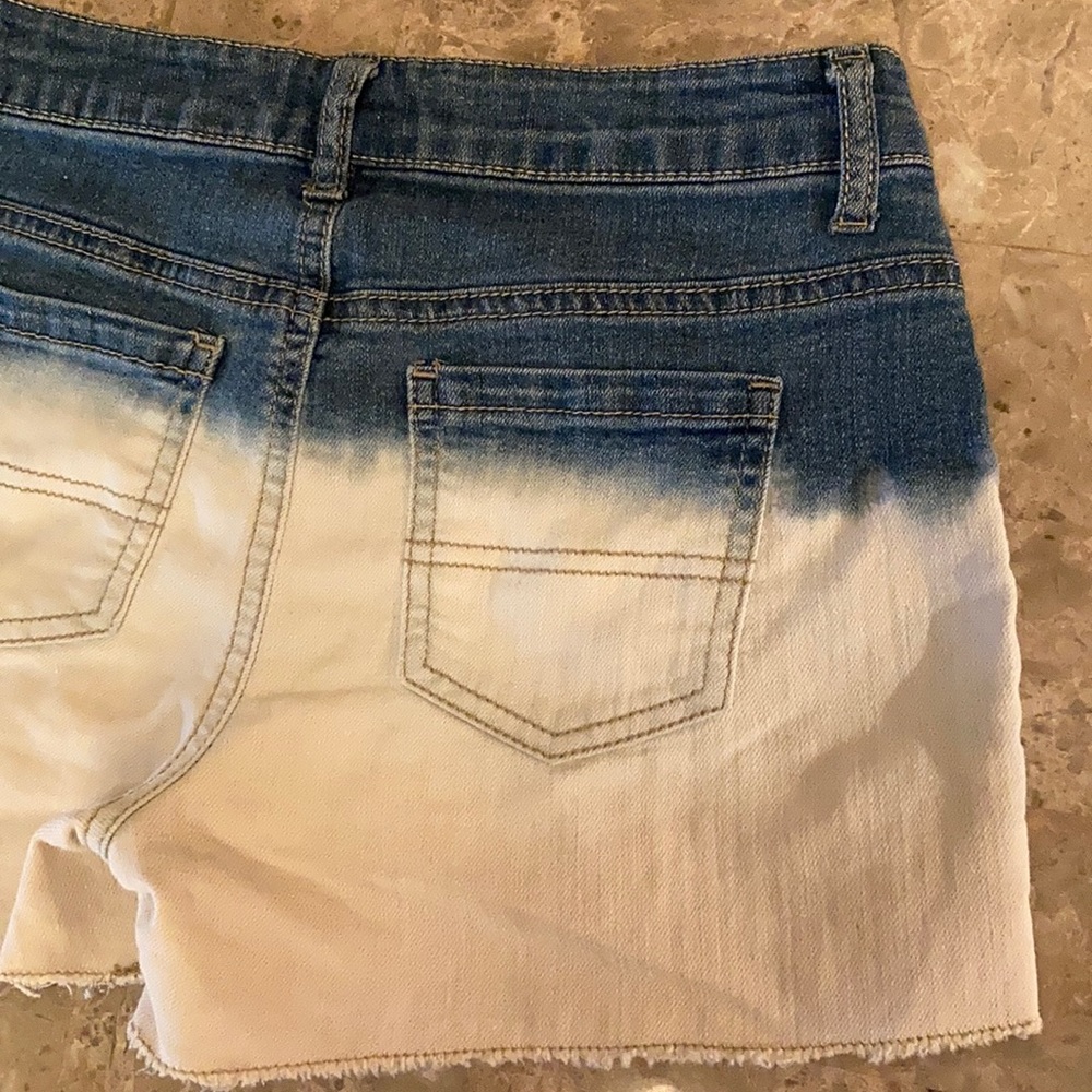 Epic Threads Shorts - Picture 5 of 6